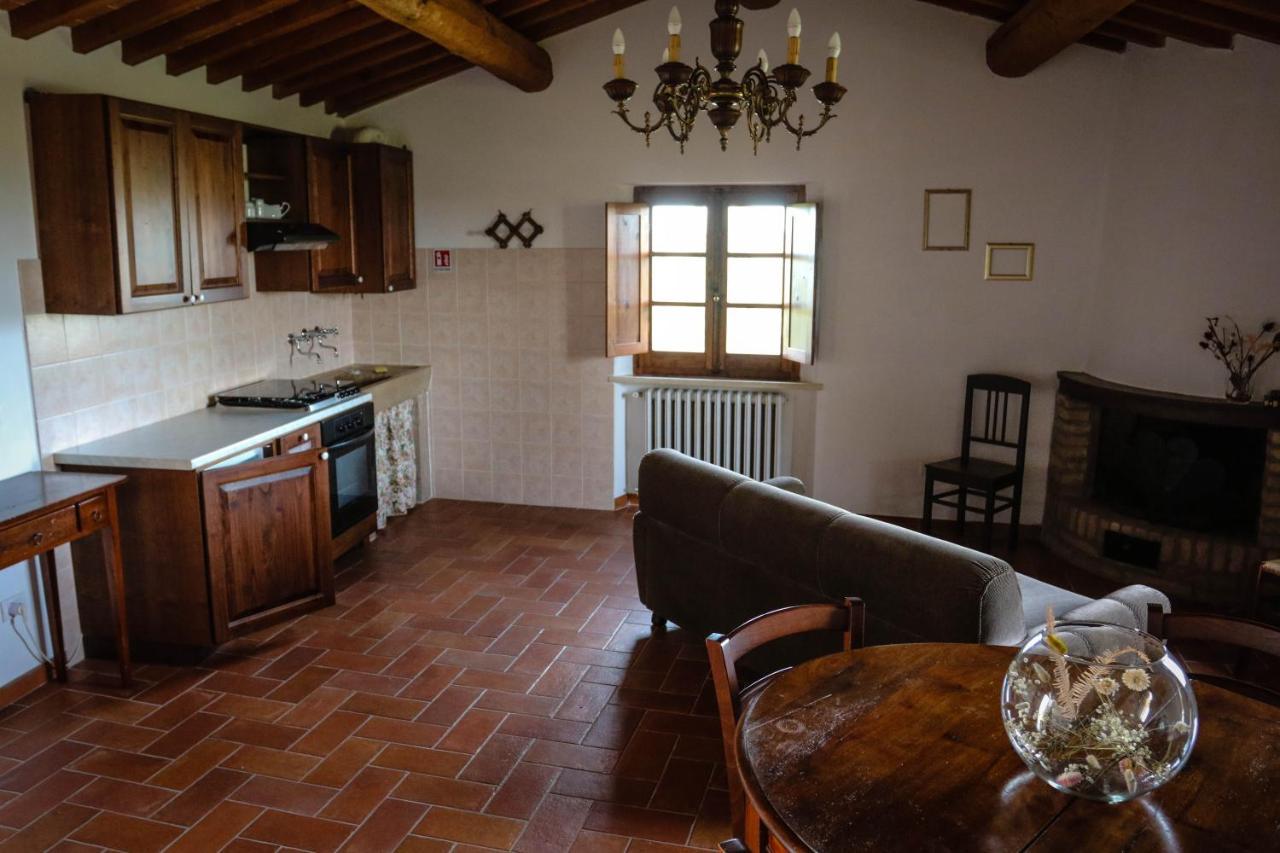 Montisi Agriturismo Bombina מראה חיצוני תמונה
