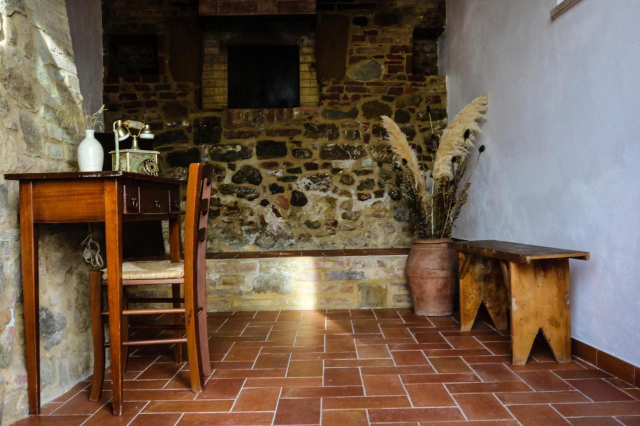 Montisi Agriturismo Bombina מראה חיצוני תמונה