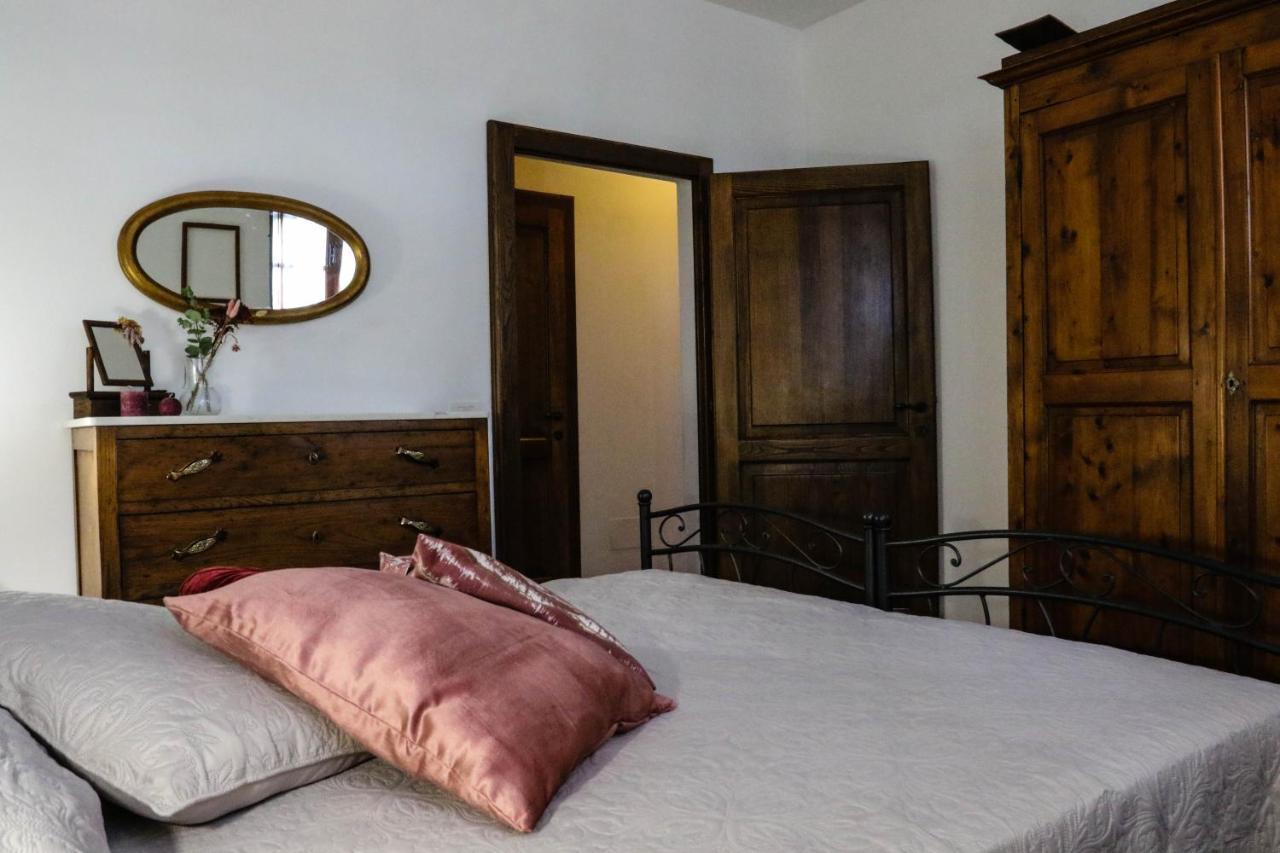 Montisi Agriturismo Bombina מראה חיצוני תמונה