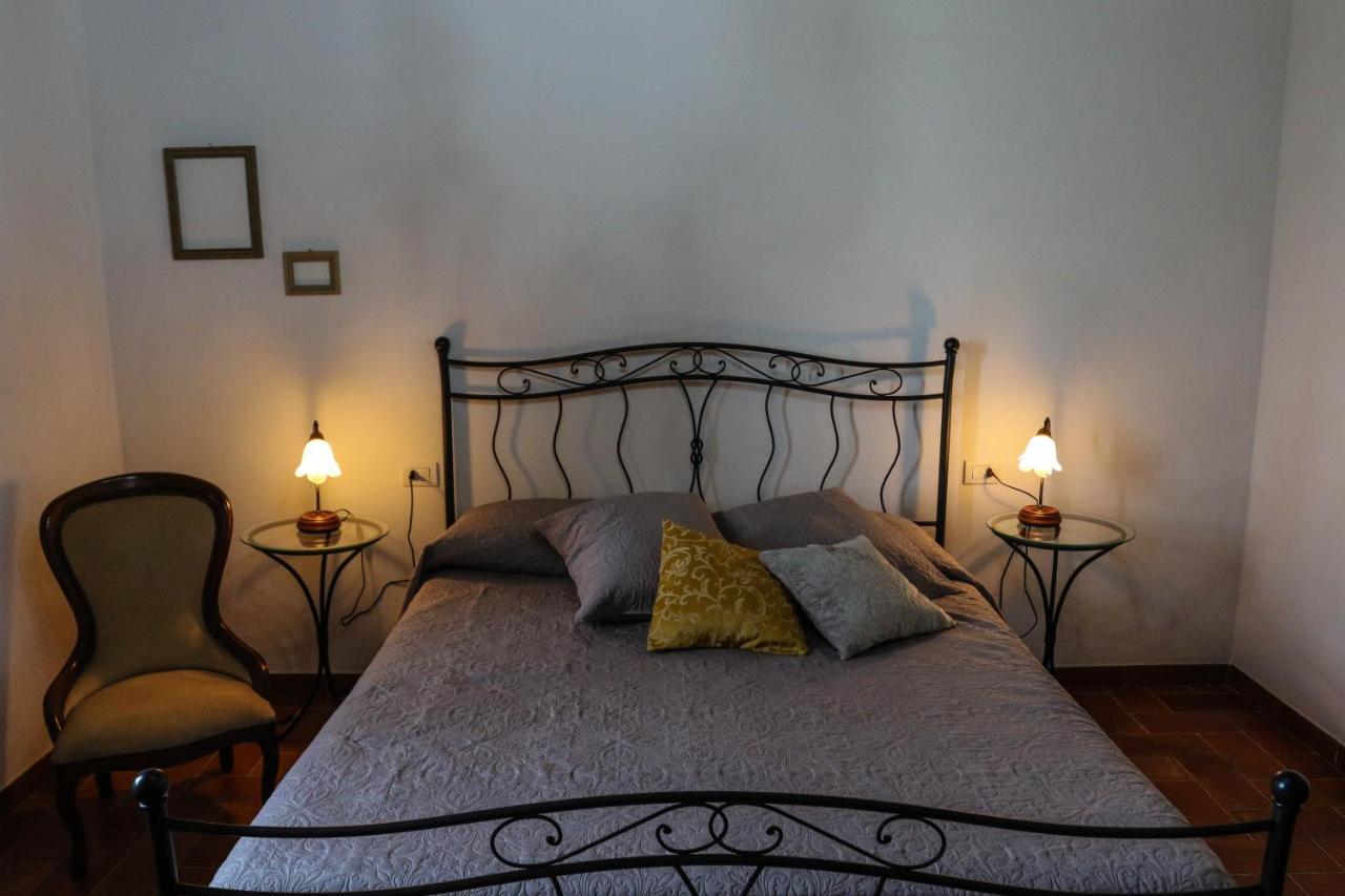 Montisi Agriturismo Bombina מראה חיצוני תמונה