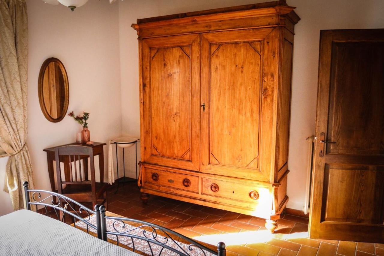Montisi Agriturismo Bombina מראה חיצוני תמונה