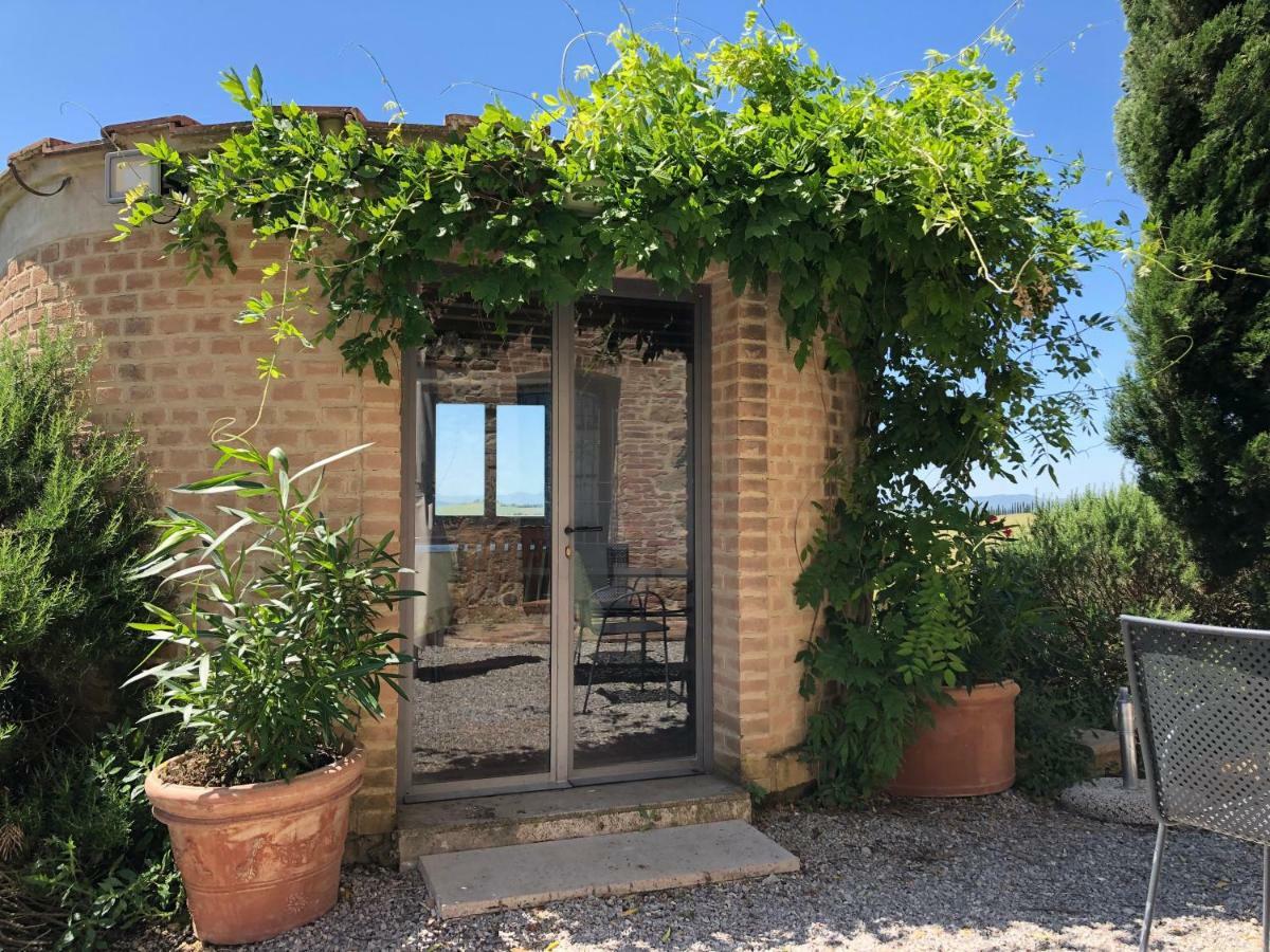 Montisi Agriturismo Bombina מראה חיצוני תמונה
